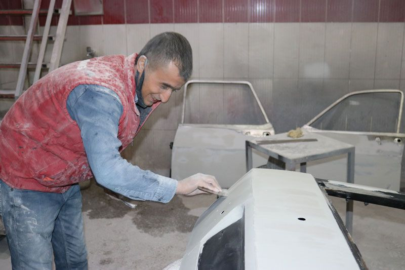 İkinci el araç fiyatları uçunca 1988 model aracını yeniledi - Resim: 1