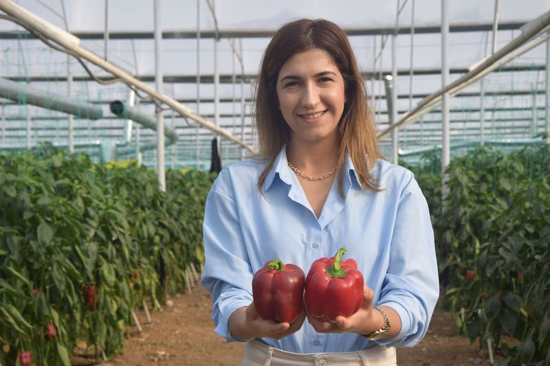 Antalya'da üretiliyor yüzde 98'i yurt dışına gidiyor! Baba mesleğini yapıyorlar - Resim: 1