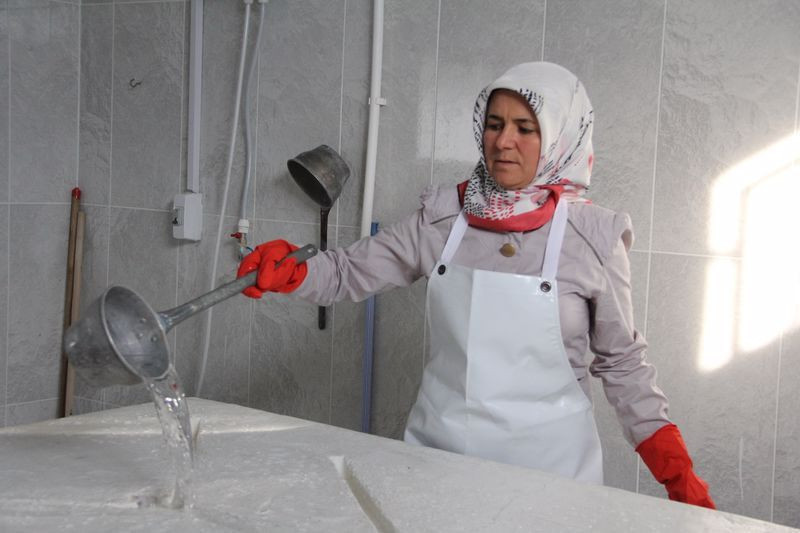 Mersin'de bayram ziyaretinde iş sahibi oldu! Şimdi herkes ondan korkuyor - Resim: 1