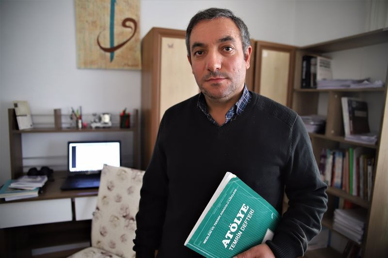 Elazığ'da 8 yıl günde 8 km yürüdü 1.'likle bitirdi! 15 kez KPSS'ye girip hayalini gerçekleştirdi - Resim: 4