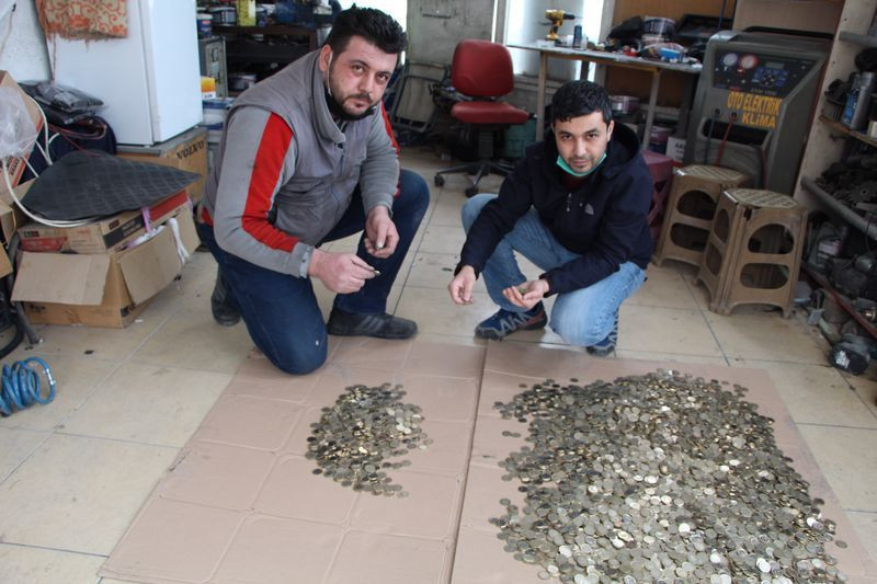 Denizli'de 6 ay tüpte bozuk para biriktirdiler! Tüpten bakın ne kadar çıktı - Resim: 1