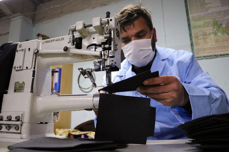 İstanbul'da fabrikada işçiydi memleketine dönüp kendi işini kurdu siparişlere yetişemiyor - Resim: 4