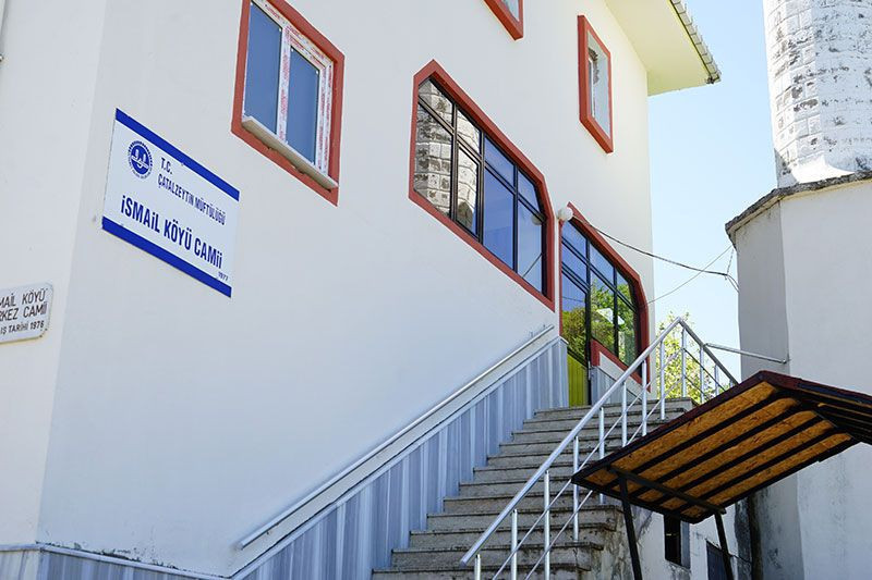 O köyde hiç vaka yoktu! Korona olduğunu bile bile cuma namazına gitti bulaştırdığı 6 kişi öldü - Resim: 3