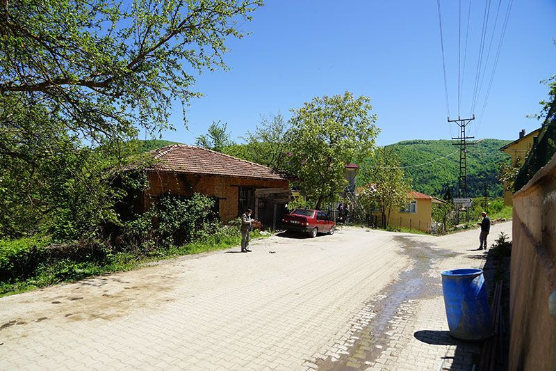 O köyde hiç vaka yoktu! Korona olduğunu bile bile cuma namazına gitti bulaştırdığı 6 kişi öldü - Resim: 4