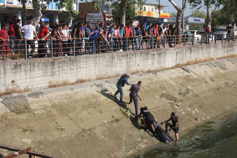 Adana'da kaybolan genç ölü bundu ceset çıkarılırken yakınları gözyaşlarına boğuldu - Resim: 4