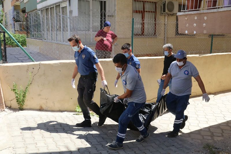 Antalya’da genç kadın arkadaşının evinde ölü bulundu sosyal medya hesabındaki yazı dikkat çekti - Resim: 4