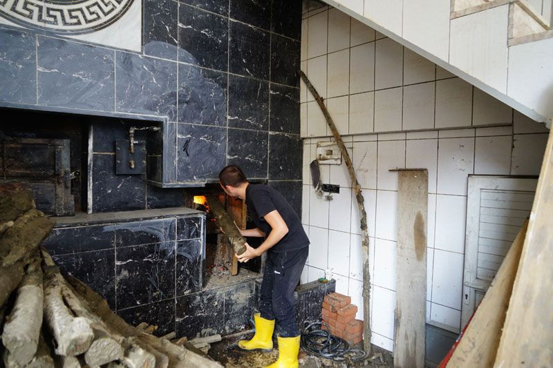 Kastamonu Bozkurt'ta selzede genç kendisine fazla ödenen 750 bin lirayı iade etti - Resim: 3