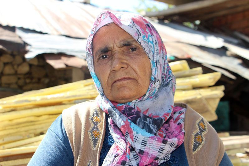 Isparta'da 50 senelik eşiyle 3 yıldır konuşmuyor zengin olma hayali yuvayı çatlattı - Resim: 1