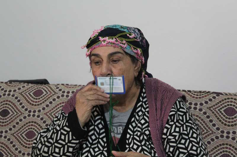 74 yıl sonra kimliğine kavuştu 'sevgilime kavuştum' dedi her akşam öpüp kokluyor - Resim: 2