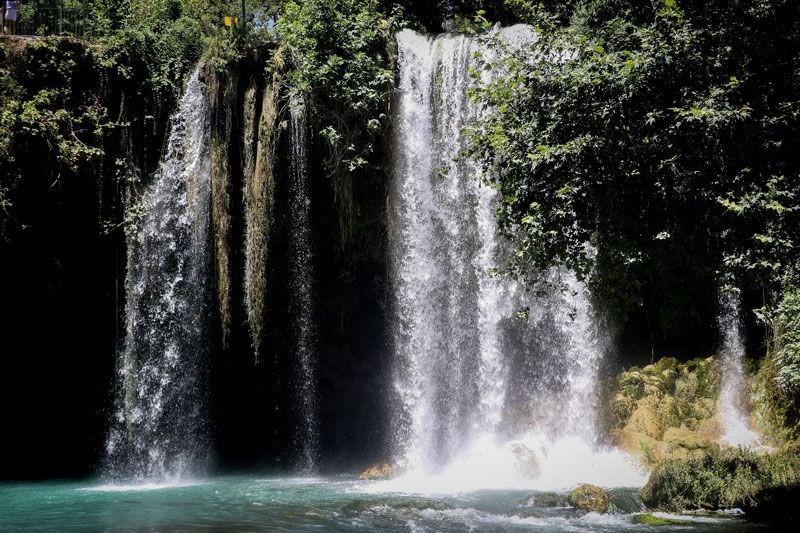 Koronavirüs şüphelisi yarasalardan elde edildi Düden Şelalesi bambaşka bir hale dönüştü - Resim: 3
