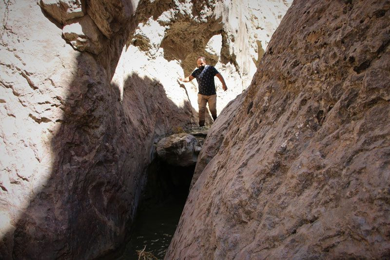 Elazığ'da tesadüfen keşfedildi 3 tarafı sularla çevrili fotoğraflanıp yetkililere haber verildi - Resim: 3