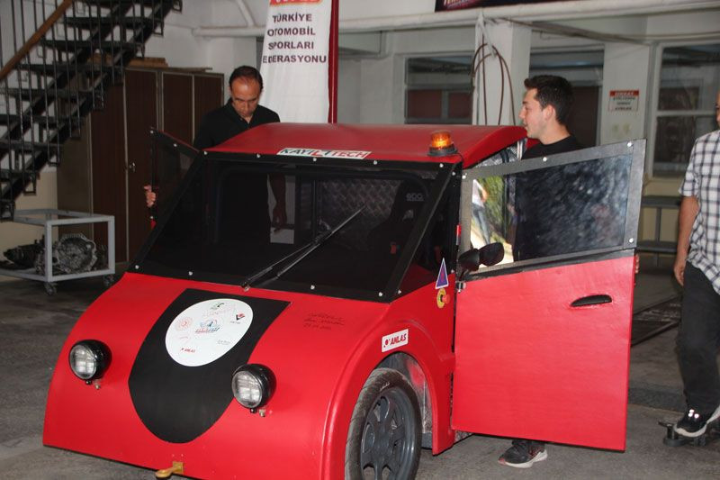 100 kilometrede 8 lira yakıyor! Aracı Erdoğan imzalamıştı - Resim: 3