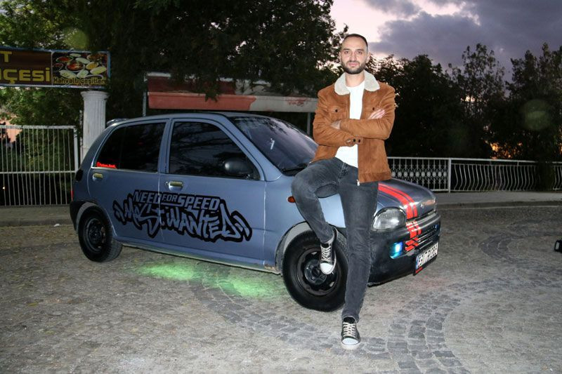 Sivas'ta aracının camına ’iki İphone 14 Pro Max ile takas olur’ ilanı astı teklifler gelmeye başladı - Resim: 4