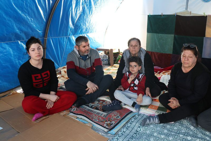 Evine giremeyen depremzede aile bir kez daha yıkıldı uygun fiyatı görünce aradılar sonrası kabus - Resim: 4