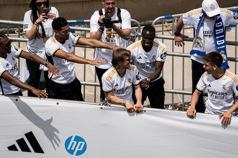 Real Madrid'in şampiyonluk kutlaması 'Türk elması Arda' sözleri - Resim: 1