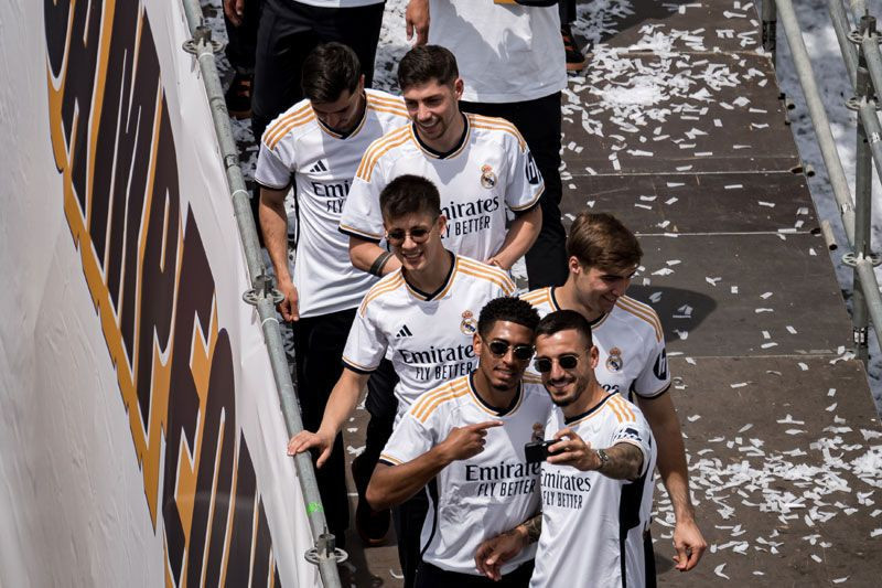 Real Madrid'in şampiyonluk kutlaması 'Türk elması Arda' sözleri - Resim: 2