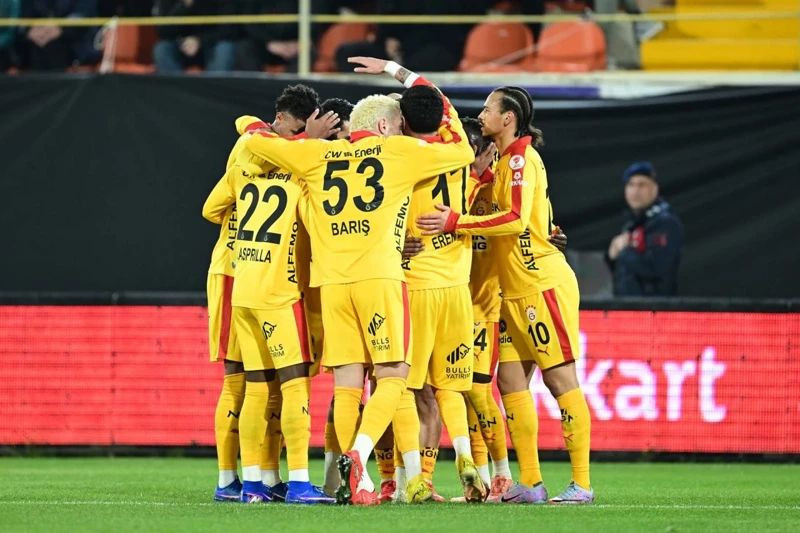 Dünya devleri sıraya girdi! Galatasaray, Osimhen'in bonservisini belirledi - Resim: 2