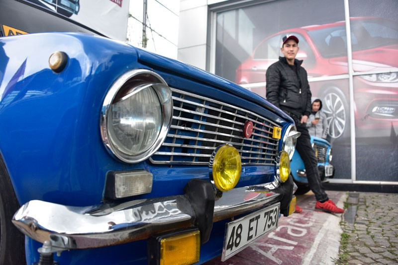 Binlerce Murat 124 bir arada yolları kapattılar - Resim: 4