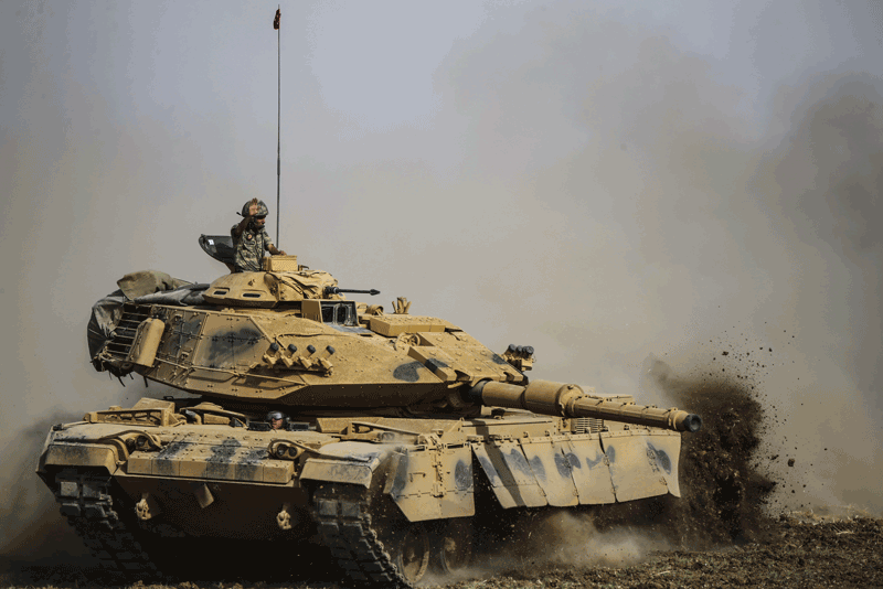 Sınırda neler oluyor Türk askerinden düşmana gözdağı - Resim: 1