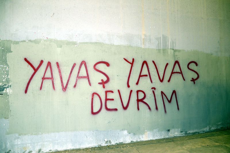 Mansur Yavaş bu duvar yazılarına çok kızdı - Resim: 1