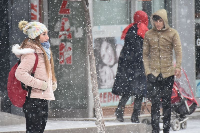 Bugün şiddetli yağmur çarşambaya kar geliyor! Meteoroloji uyarı verdi - Resim: 1