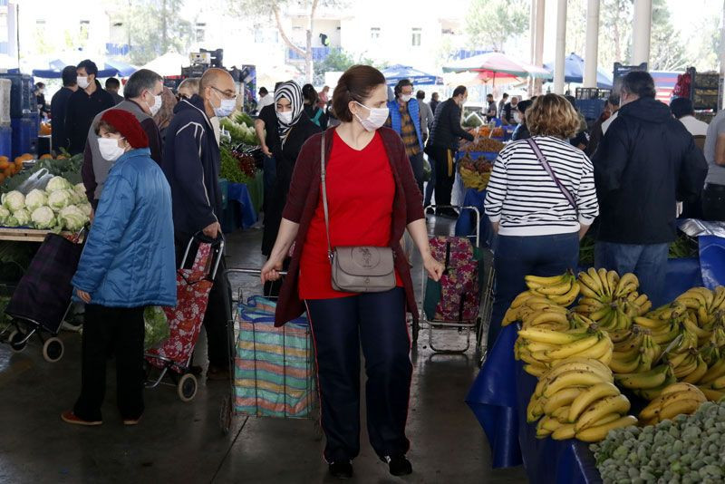 Zonguldak'ta yasak sonrası pazar yerinden korkutan görüntüler - Resim: 4
