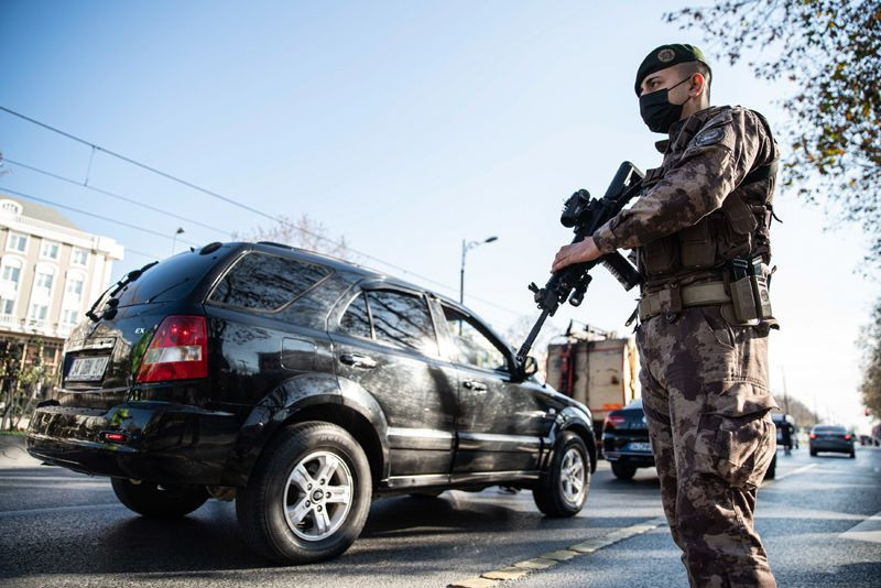 İstanbul'da çok sayıda noktada dev operasyon! Tek tek arandılar - Resim: 2