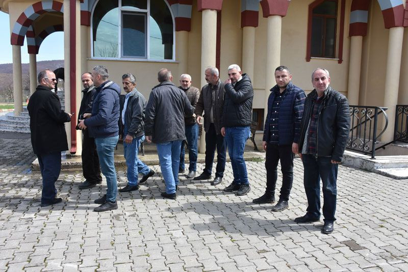 Yediği Ramazan pidesi sonu oldu kurtarmaya çalışan esnaf o anları anlattı - Resim: 3