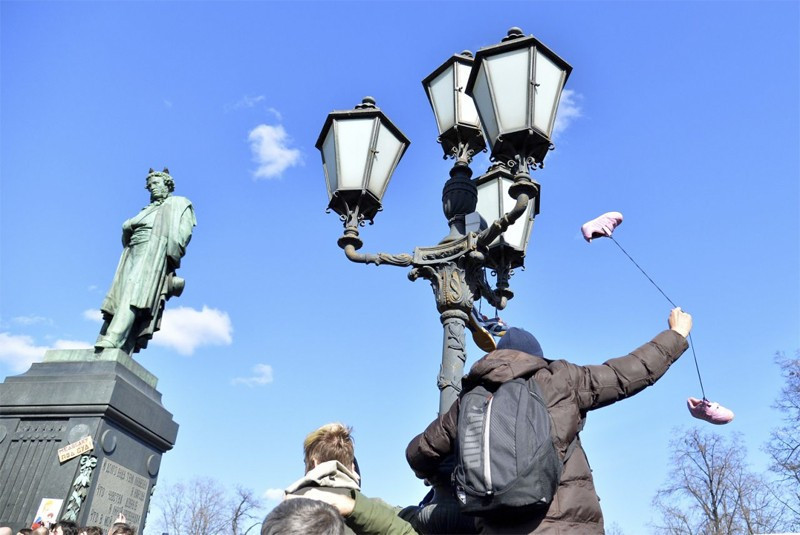 Rus muhalif lider nezarette öyle bir tweet attı ki - Resim: 4