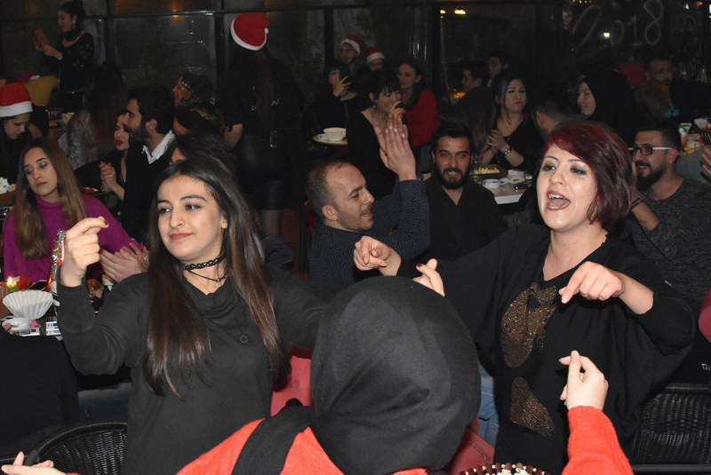 Konya'da yeni yıl dua ve eğlenceyle kutlandı    - Resim: 3