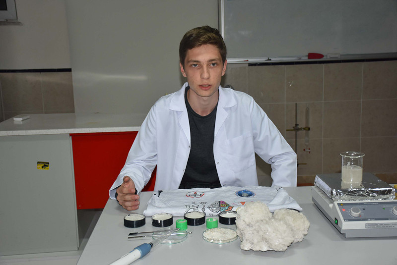 Lise öğrencisi 600 liraya satılan radyasyon zırhını 20 liraya üretti - Resim: 4