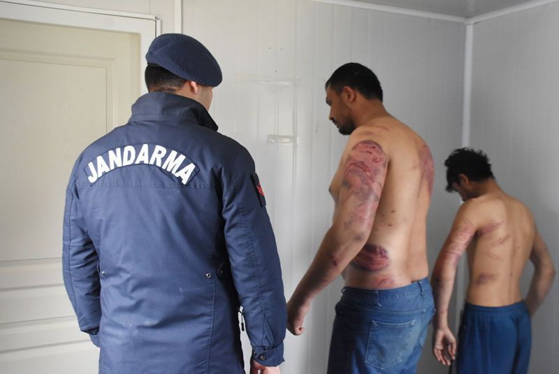 Yunan polisi Pakistanlı göçmenleri dövüp Türkiye'ye gönderdi - Resim: 1