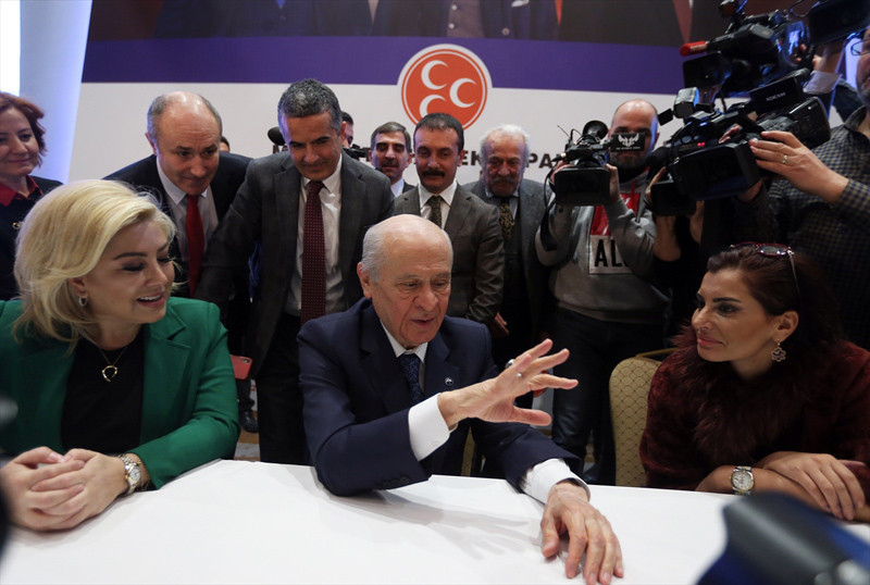 Devlet Bahçeli parmağındaki yüzükle dikkat çekti  - Resim: 2