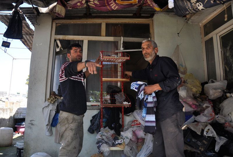 Adana'da komşuları şikayet etti ekipler 5. kez eve girdi - Resim: 1