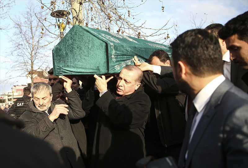 Tabutuna Erdoğan da omuz verdi - Resim: 4