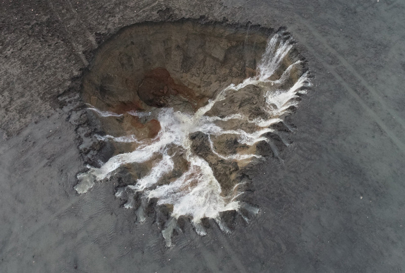 Ürküten doğa olayı! İzmir'deki delik büyüyor obruk sanıldı ama değilmiş - Resim: 2