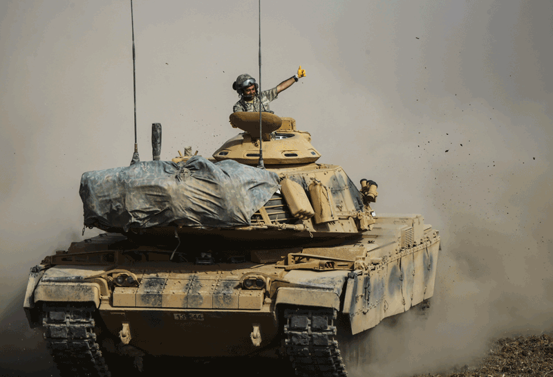 Sınırda neler oluyor Türk askerinden düşmana gözdağı - Resim: 2