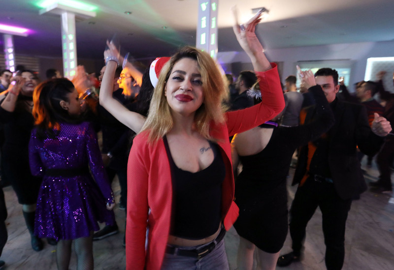 Yılbaşını Van'da kutlayan İranlılar kendilerinden geçti  - Resim: 1