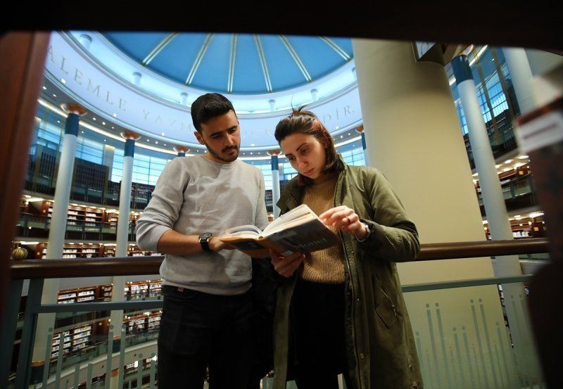 Millet Kütüphanesi'ne ziyaretçi akını! İçerden ilk fotoğraflar hayran bıraktı - Resim: 3