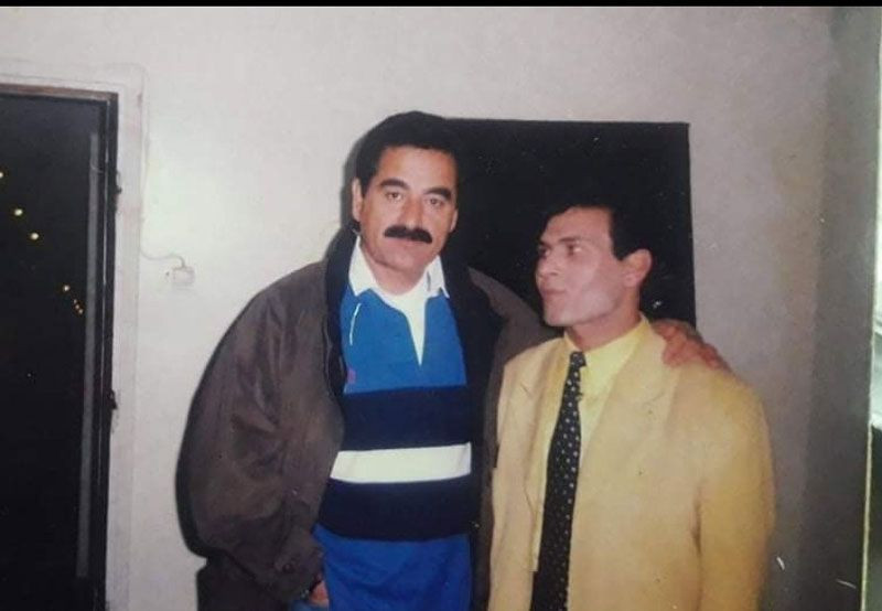 35 yılda 6 albüm, 21 klip yaptı şöhreti yakalayamadı her ünlüyle fotoğrafı var - Resim: 1