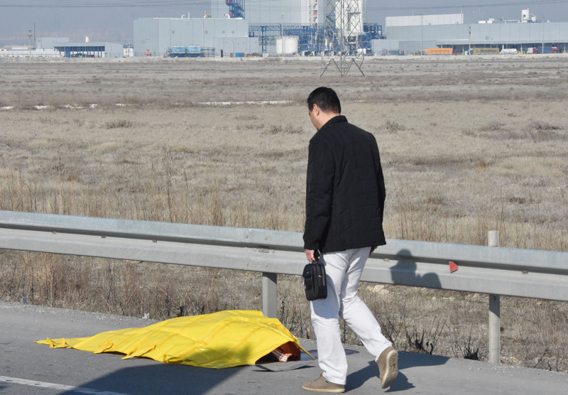 Otomobilin çarptığı yaya öldü araçtakiler şoka girdi - Resim: 3