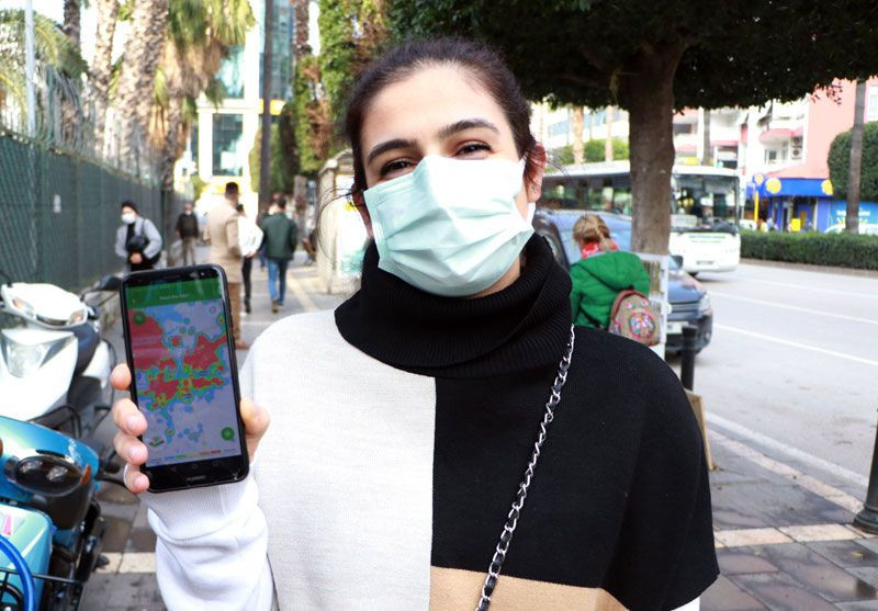 Adana'da koronavirüsten ölen yakınını öptü hepsi koronavirüse yakalandı - Resim: 1