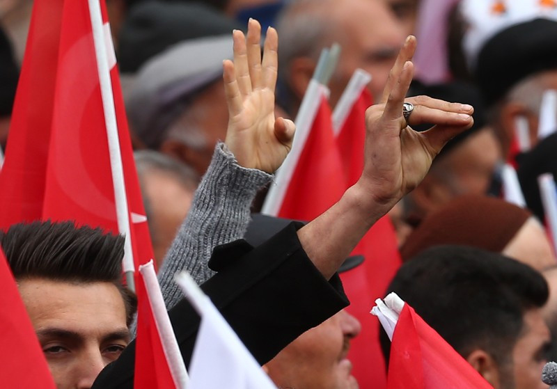 AK Parti mitingi'nde dikkat çeken görüntüler - Resim: 2