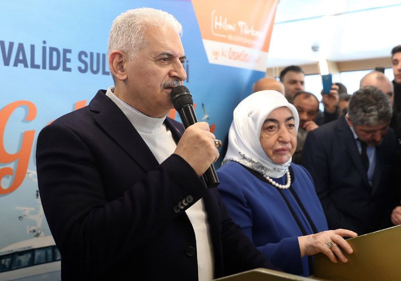 Binali Yıldırım Üsküdar'da hemşehrileriyle bir araya geldi - Resim: 4