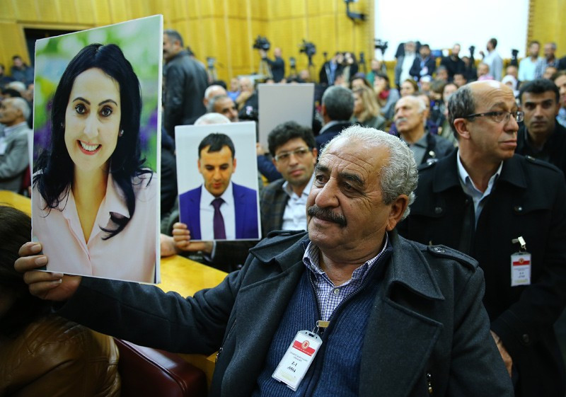 Yabancı büyükelçiler HDP grubuna koştu - Resim: 1