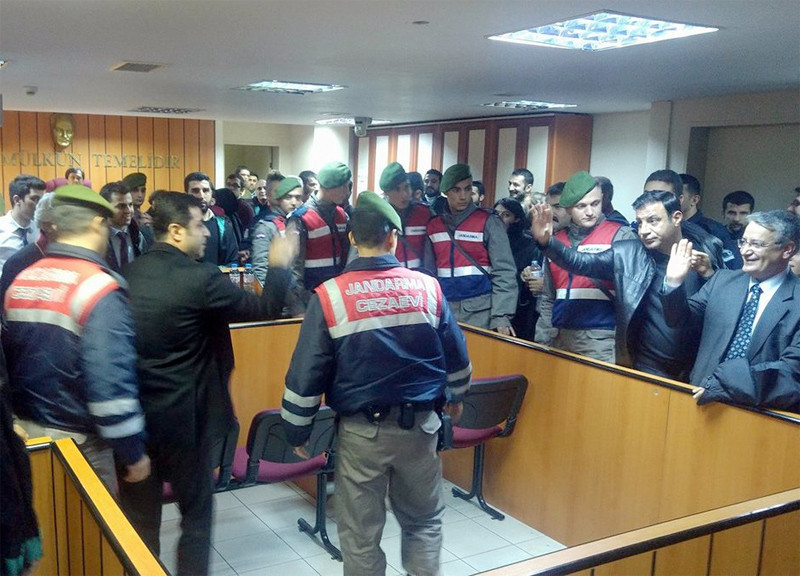 Selahattin Demirtaş'ın son hali! 14 ay sonra ilk kez eşi de... - Resim: 3