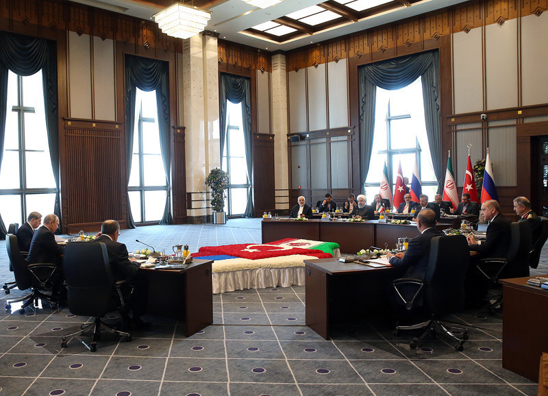 Dünya ajansları flaş geçti! Erdoğan Putin ve Ruhani pozu - Resim: 4