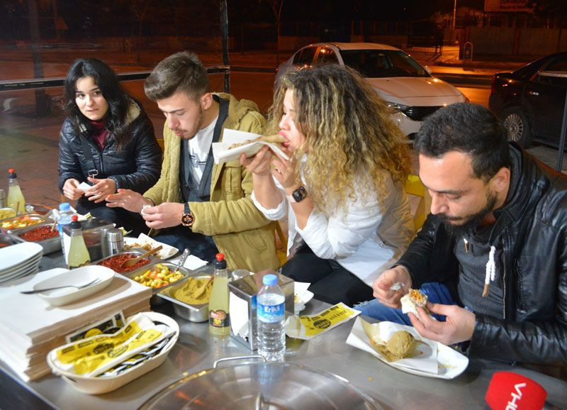 Adana'da şırdancılar talebe yetişebilmek için 81 kente saldırdı - Resim: 2