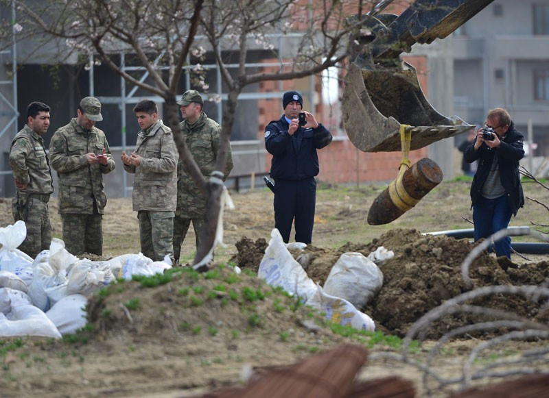 Kanalizasyon çalışması sırasında bulundu binalar boşaltıldı - Resim: 4