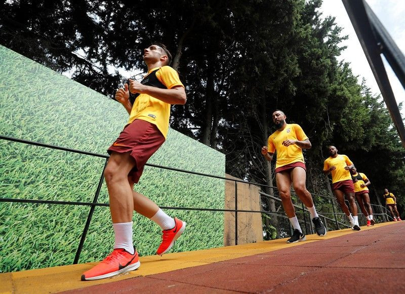Galatasaray antrenmanlara start verdi - Resim: 2